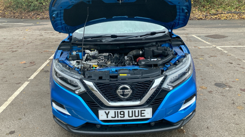 Nissan Qashqai 1.3 DiG-T 160 Tekna 5dr Petrol Hatchback